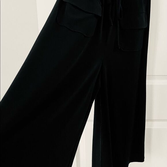 Vince Camuto black sleeveless jumpsuit. - Picture 6 of 8